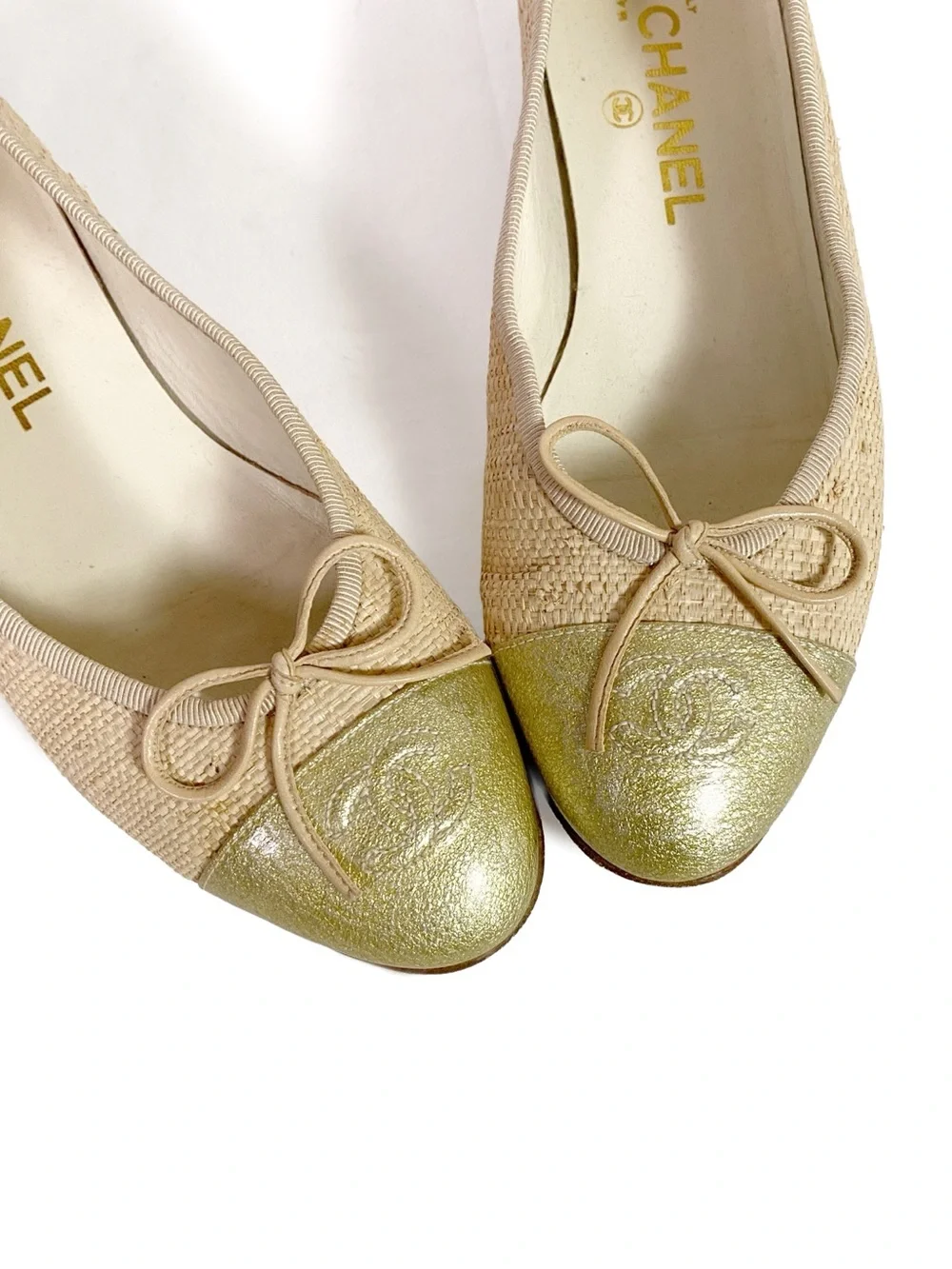 Chanel CC Cap Toe Ballet Flats Bow Raffia Gold - Picture 3 of 9